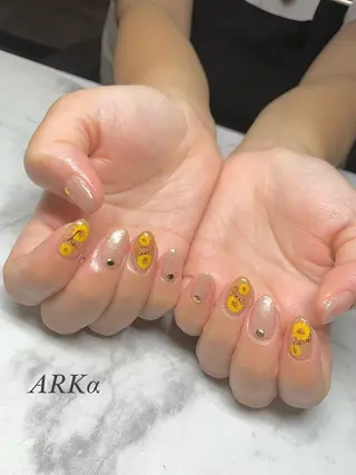 ミディアム ネイル ARKα SHIORIのネイルデザイン