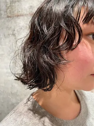 ミディアム パーマ 【お洒落パーマ】 Elme　肥塚康汰郎のヘアスタイル