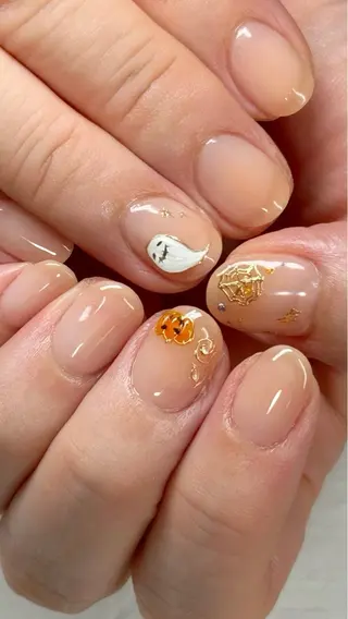 ネイル glossnail MIKIのネイルデザイン