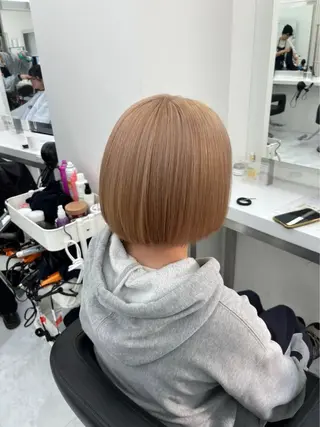 カラー ユイ☆ハイトーン ☆ブリーチデザインのヘアスタイル