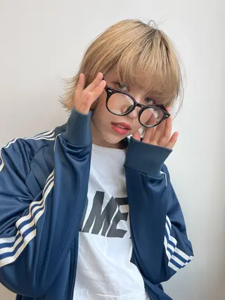 ミディアム カラー yukii所属・角岡 真帆のヘアスタイル