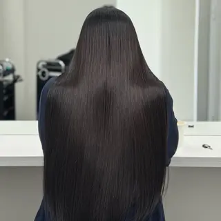 ロング パーマ ブリーチなし Ⅰ 髪質改善カラーのヘアスタイル