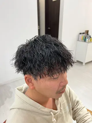 パーマ メンズ Salon de Qualia(サロンドクオリア)所属・杉下　涼/ハイトーン /髪質改善/パーマのヘアスタイル