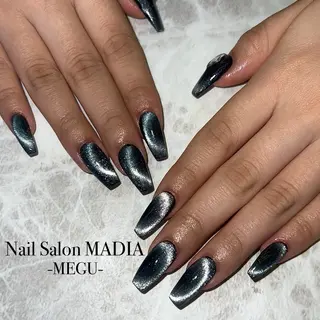 ネイル MADIA藤沢所属・MADIA MEGUのネイルデザイン