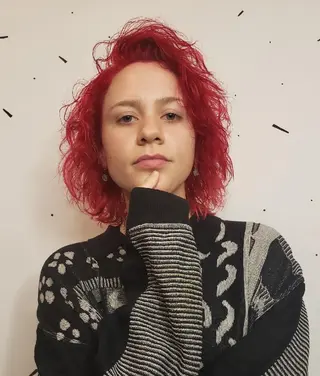 ミディアム Backbocker所属・ハイトーン/ブリーチ /デザインカラーのヘアスタイル