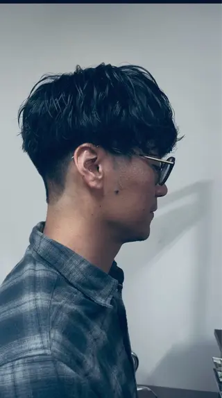 メンズ Q.HairLab所属・メンズパーマ&透明感 カラー特化谷村のヘアスタイル