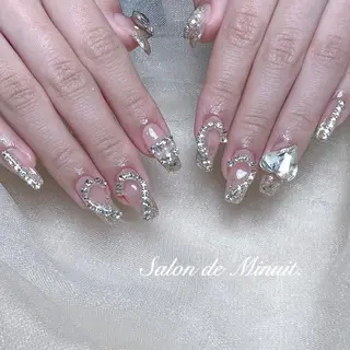 ネイル Alice 🪞のネイルデザイン