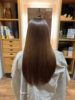 セミロング afloatkobe所属・美髪/髪質改善 川口凌弥のヘアスタイル