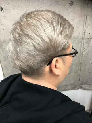 ショート カラー 奥山義進/ハイトーン /バレイヤージュのヘアスタイル