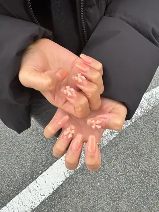 ネイル 濱岡 咲のネイルデザイン