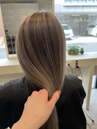 ロング 【DEST】 KAHOのヘアスタイル