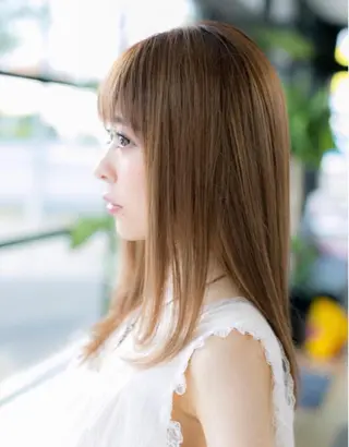 セミロング カラー Chuaile【シュエール】所属・𓏸𓈒𓂃早坂 浩行𓂃𓈒𓏸のヘアスタイル