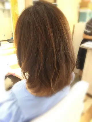 ミディアム カラー 美容歴18年以上🌈 山口のヘアスタイル