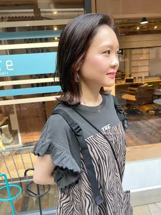 ミディアム カラー あずまぐち めぐみのヘアスタイル