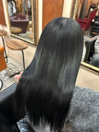 セミロング abilita MIYUのヘアスタイル