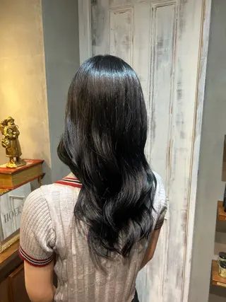 セミロング ブリーチ無しWカラー mana🎀🤍のヘアスタイル