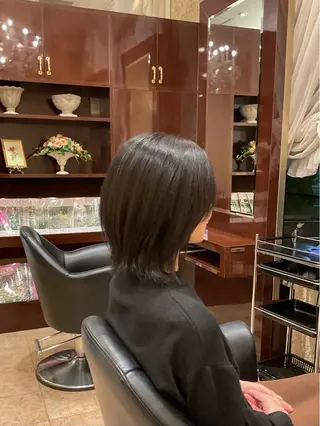 ミディアム 齋藤 若菜のヘアスタイル