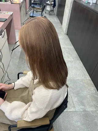 ロング 鈴木瑛里／ブロンド ベージュ／男女のヘアスタイル