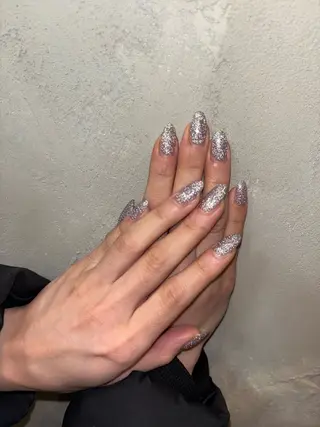 ネイル lealea Ayakaのネイルデザイン