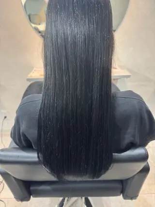 ロング カラー lmu byif(ﾘﾐｭｰﾊﾞｲｲﾌ)所属・佐藤 美優のヘアスタイル