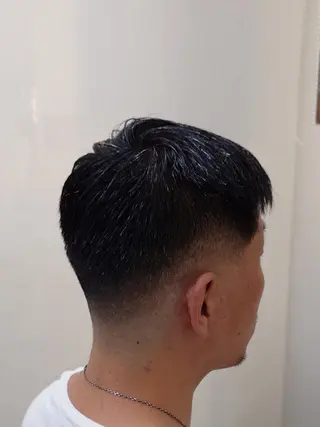 ショート ヘアーサロンカズミ所属・たけと/ツーブロック フェードのヘアスタイル