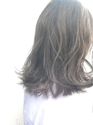 ミディアム カラー ニシオカ タクヤのヘアスタイル