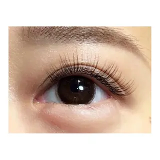 マツエク・マツパ ANNE梅田 GRACE店所属・ANNE chizuのマツエク・マツパデザイン