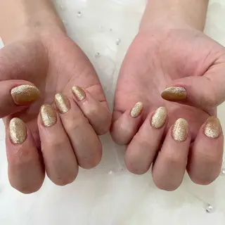 ネイル esNAIL新宿西口店所属・emi esNAILのネイルデザイン