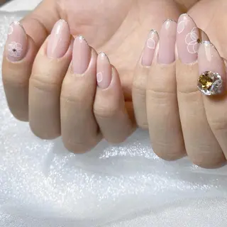 ネイル パラジェル認定サロン　ネイルケア&スパ　Lovin所属・Lovin _ryukaのネイルデザイン