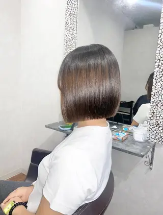 ミディアム _White所属・ＳＨＩ ＺＵのヘアスタイル