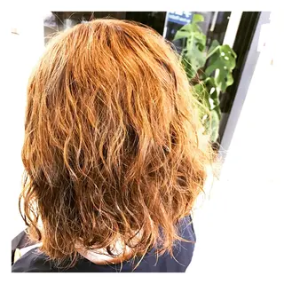 ミディアム パーマ 坂西 春果のマツエク・マツパデザイン