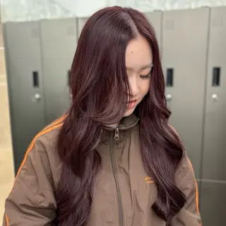 ロング カラー LILi リリのヘアスタイル