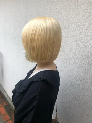 ショート カラー ブリーチカラーが人気 onnuのヘアスタイル