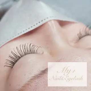 マツエク・マツパ My+ Yukaのネイルデザイン