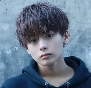 ショート MEN’S HAIR PERCUT新宿店所属・ただいま募集は 行っておりませんのヘアスタイル