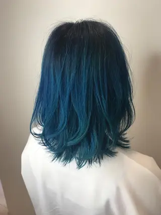 ミディアム カラー Le'a渋谷所属・インナーエクステ渋谷 🦋KAJIのヘアスタイル