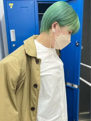 ショート カラー chlom所属・🌱大人ハイトーン RENのヘアスタイル