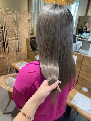 セミロング cocoluana(ココルアナ)所属・韓国風ヘア専門 🇰🇷Noaのヘアスタイル