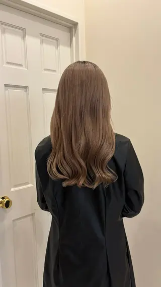 ロング よこやま なぎさのヘアスタイル