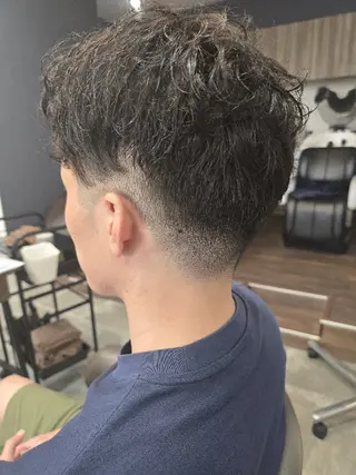 ショート パーマ メンズ 石川 ジェウンのヘアスタイル