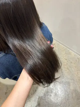 ロング カラー SOMEDAY Lx所属・佐藤 優里のヘアスタイル