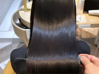 ロング 岡田準希/韓国/透明 感カラー/美髪矯正のヘアスタイル