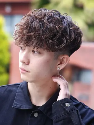 パーマ メンズ fifth men's原宿所属・fifth/原宿/ シャドウパーマ/カズのヘアスタイル