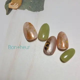 ネイル 宮口 紗子のネイルデザイン