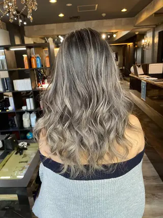 セミロング KIRA スズキ タクヤ/店長のヘアスタイル