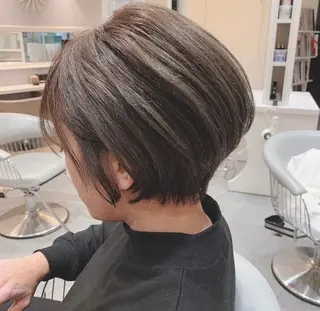 ショート カラー Ｈａｉｒ’ｓ Ｇａｌｌeｒｙ所属・✨堺東駅近✨阪上 沙織のヘアスタイル