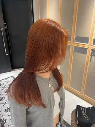 ロング カラー るり 暗髪・艶カラーのヘアスタイル