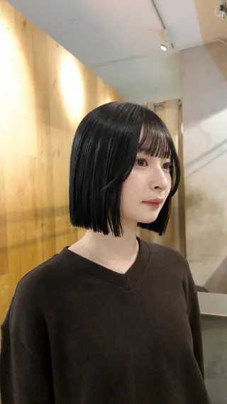 ショート カラー Lomalia Moemiのヘアスタイル