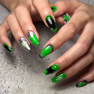 ネイル Aru所属・Nail Aru/ Rinokaのネイルデザイン