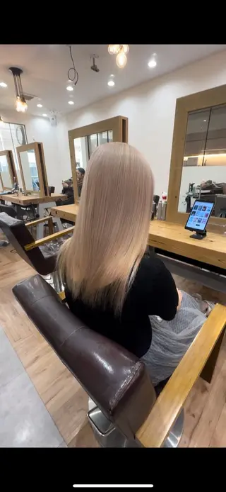 セミロング カラー ROIS渋谷【ロイス】所属・高橋大樹/グレージュ /ベージュ/美髪のヘアスタイル